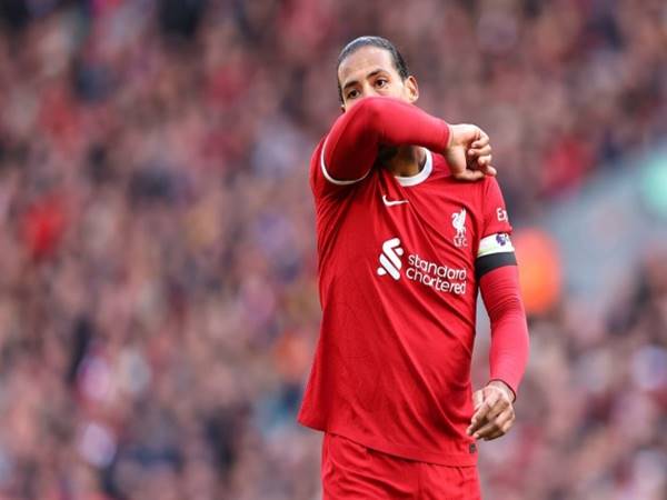 Bóng đá Liverpool 25/4: Van Dijk đặt dấu hỏi tham vọng Liverpool