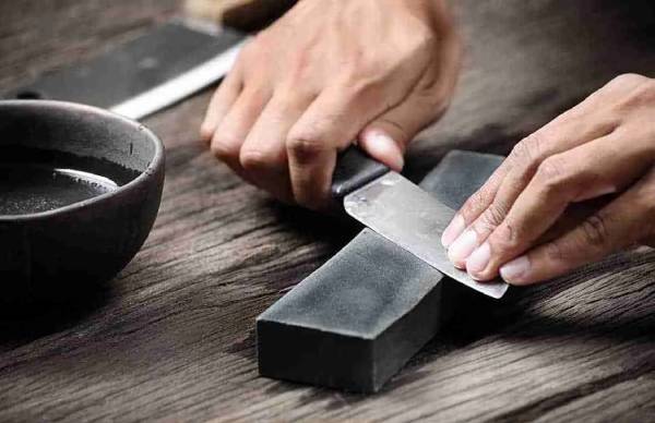 Nằm mơ thấy dao: Lời cảnh tỉnh hay dự báo tốt lành?