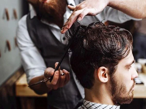 Mơ thấy cắt tóc là điềm gì tượng trưng cho điều gì