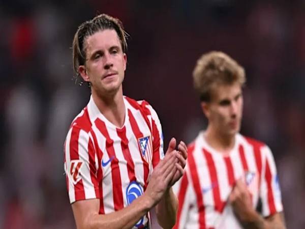 Gallagher thất vọng tại Atletico, MU hưởng lợi