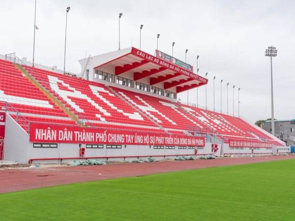 Kiến trúc và cơ sở vật chất của SVĐ Lạch Tray